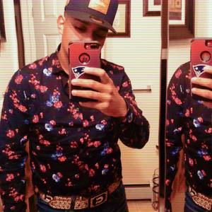 Meet your Posher, Cesar